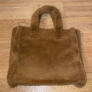Stand studio teddy bag